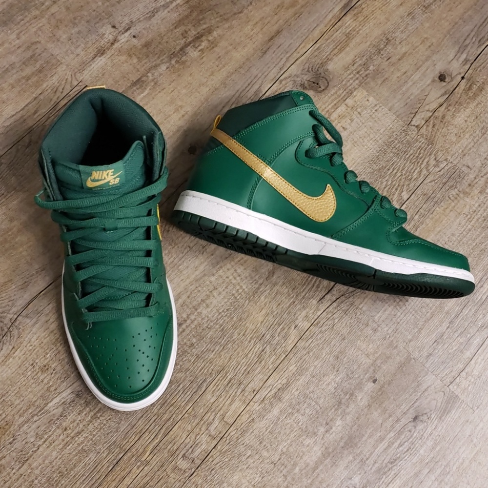 Nike Dunk High Pro SB Shoes